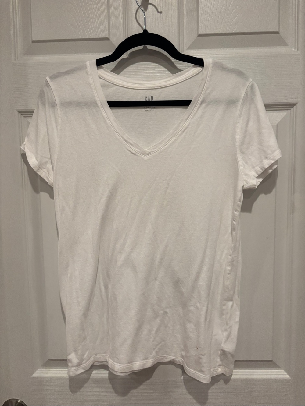GAP White Short-Sleeve V-Neck Tee
